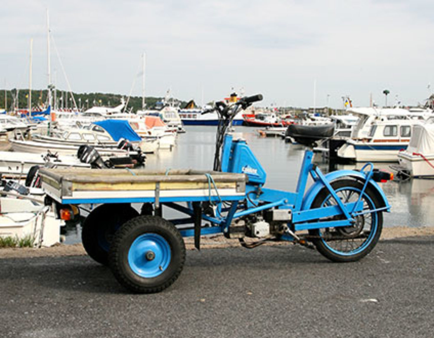Moped on Dosnö Island